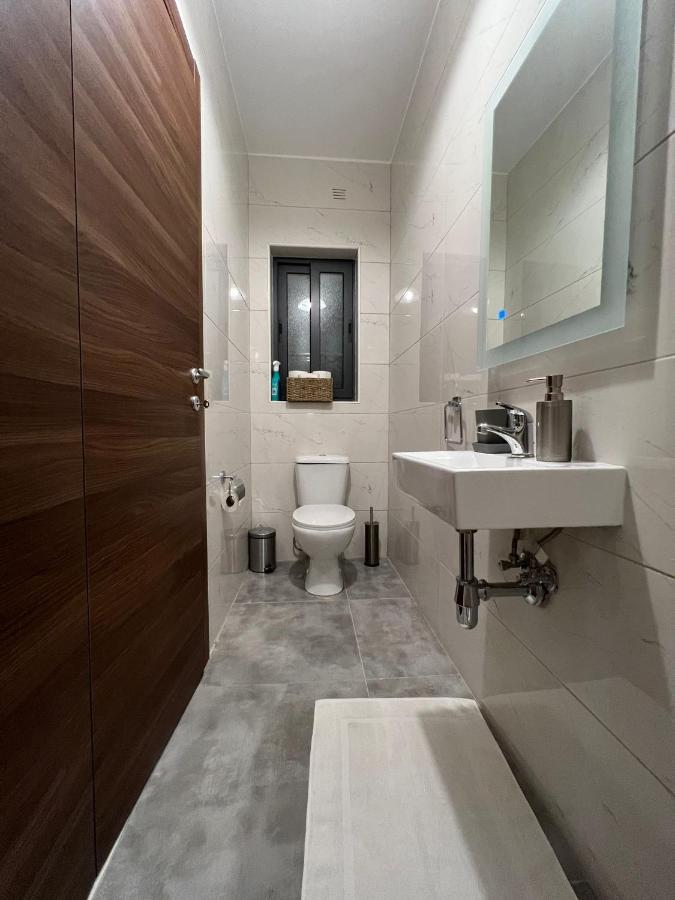 Brand New Apartment 2 Mins From Seafront Σεντ Πόλς Μπέι Εξωτερικό φωτογραφία