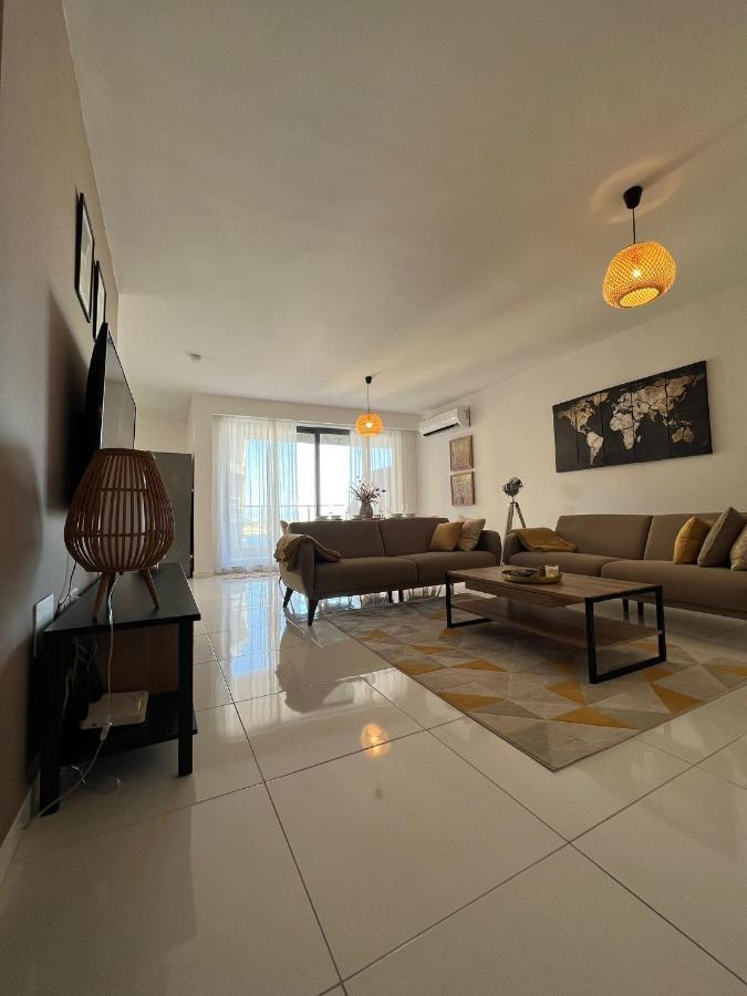 Brand New Apartment 2 Mins From Seafront Σεντ Πόλς Μπέι Εξωτερικό φωτογραφία