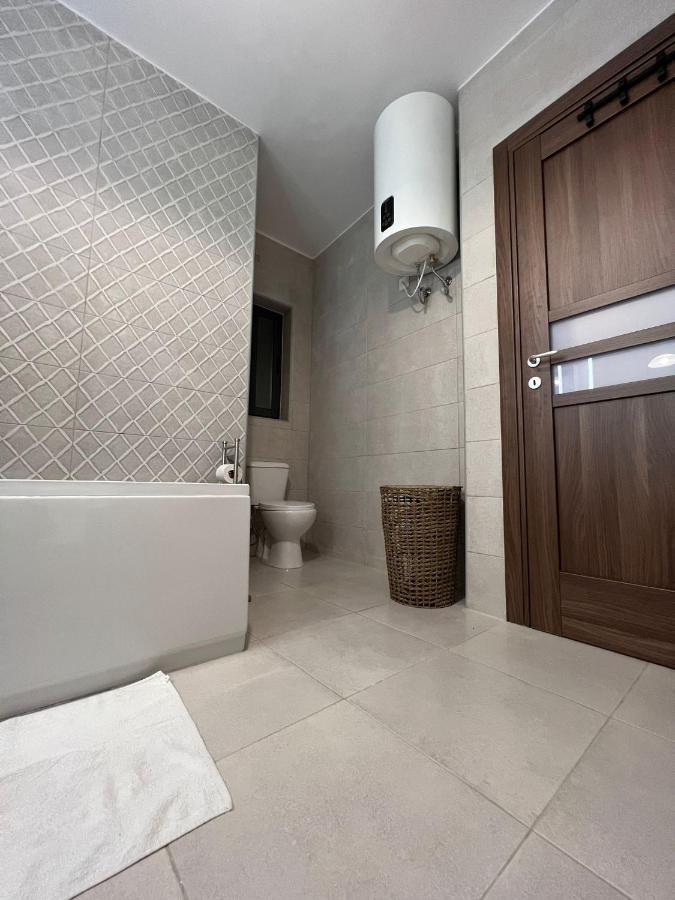 Brand New Apartment 2 Mins From Seafront Σεντ Πόλς Μπέι Εξωτερικό φωτογραφία