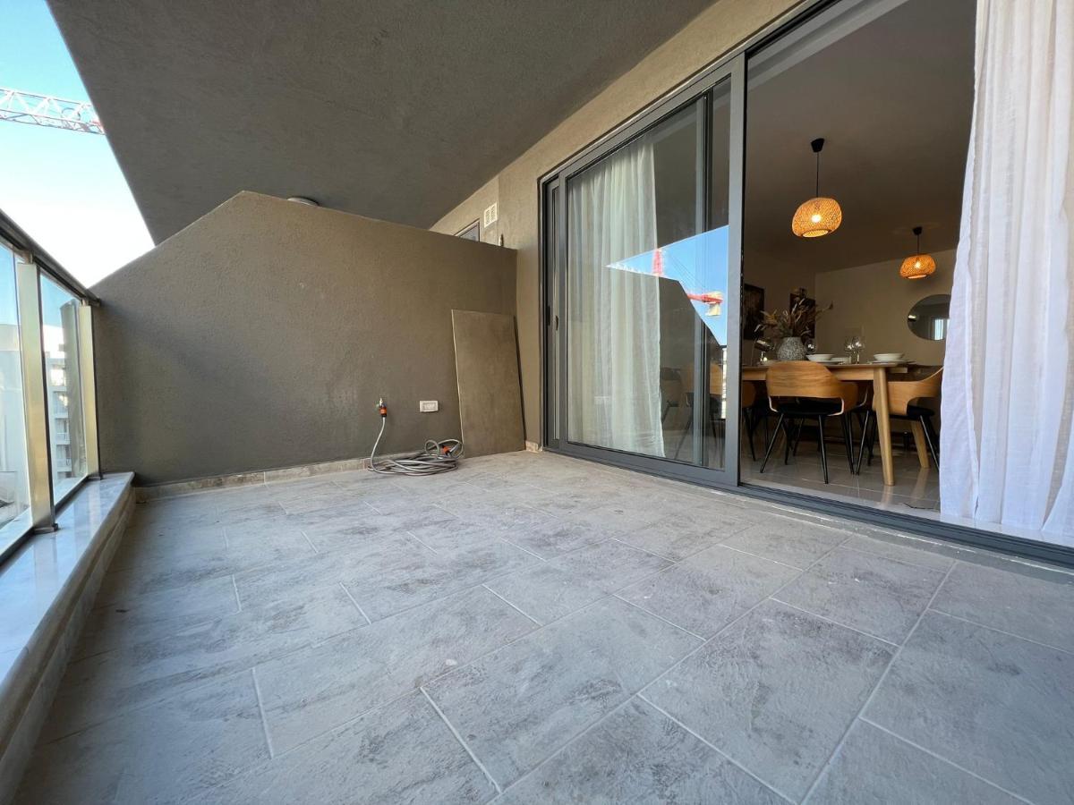 Brand New Apartment 2 Mins From Seafront Σεντ Πόλς Μπέι Εξωτερικό φωτογραφία
