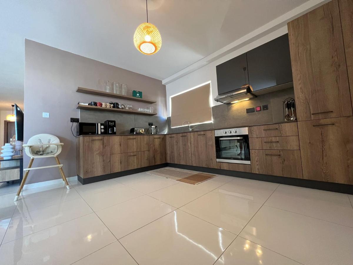 Brand New Apartment 2 Mins From Seafront Σεντ Πόλς Μπέι Εξωτερικό φωτογραφία