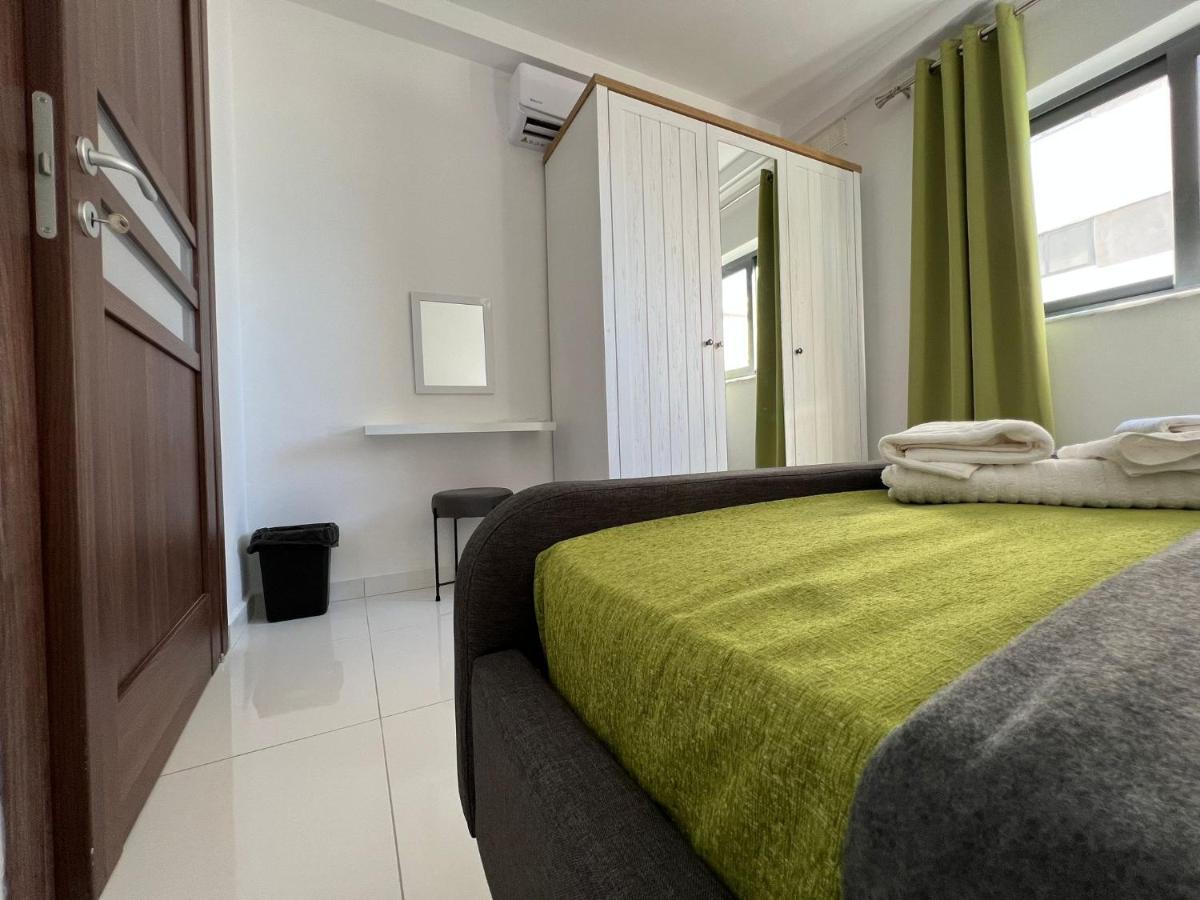 Brand New Apartment 2 Mins From Seafront Σεντ Πόλς Μπέι Εξωτερικό φωτογραφία